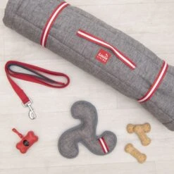 Louie Living Urban Toy Frisbee Squeaky Plush Dog Toy -Pet Toys Shop 783166 PT2. AC SS1800 V1684335037